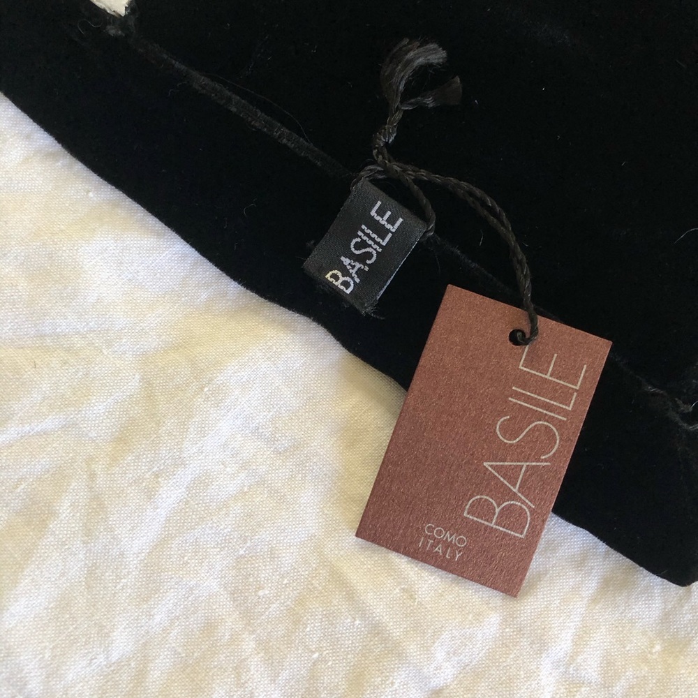 BASILE/ quilted silk + velvet scarf/ shawl - Picture 5 of 7